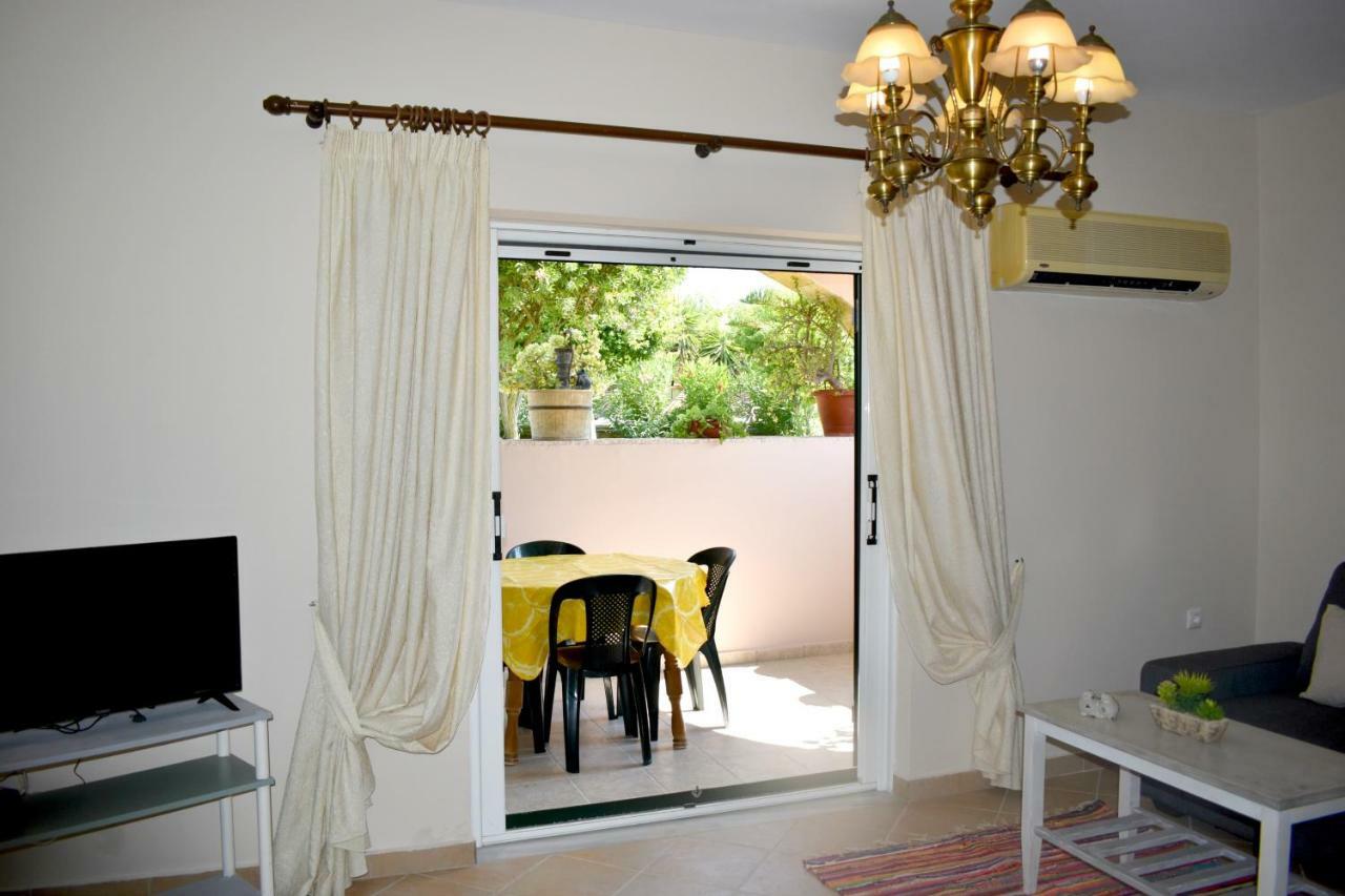 Kakia 2 Bedroom Apartment Закінф Екстер'єр фото
